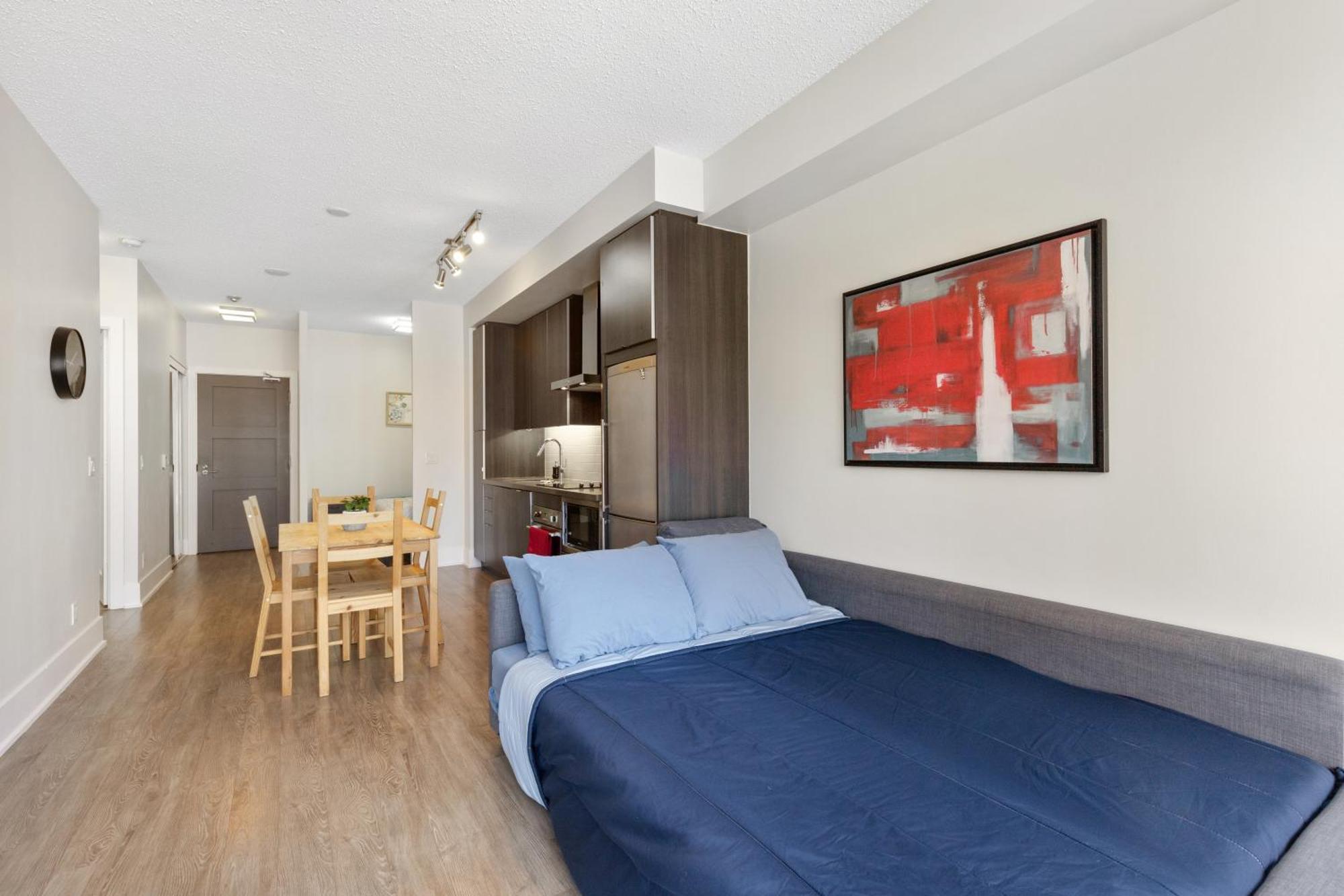 2Bedroom Cn Tower And Water Views - Free Parking - Rooftop Pool Toronto Dış mekan fotoğraf