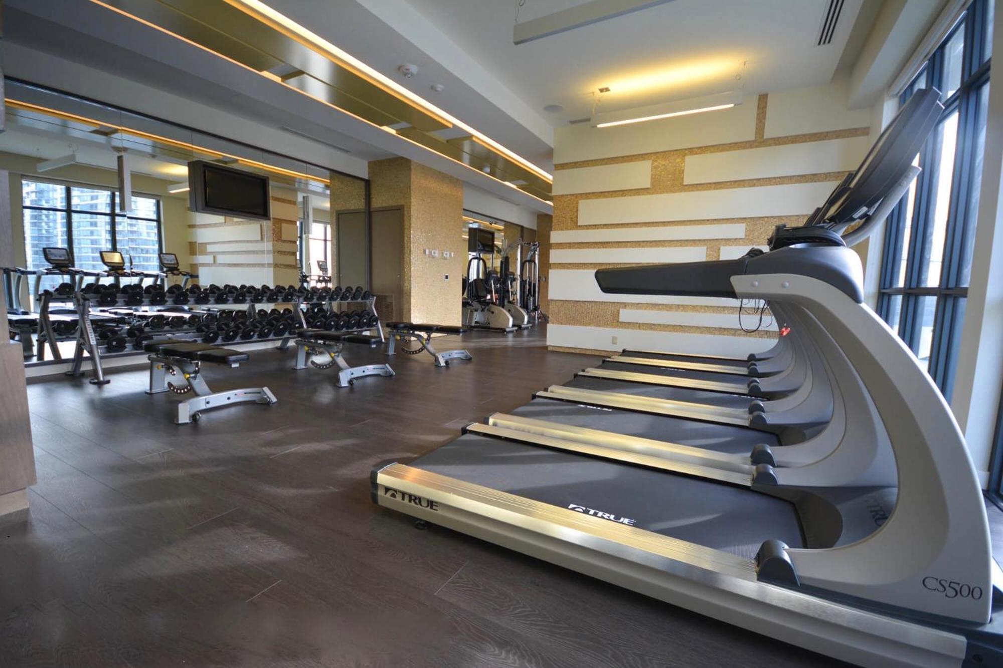 2Bedroom Cn Tower And Water Views - Free Parking - Rooftop Pool Toronto Dış mekan fotoğraf