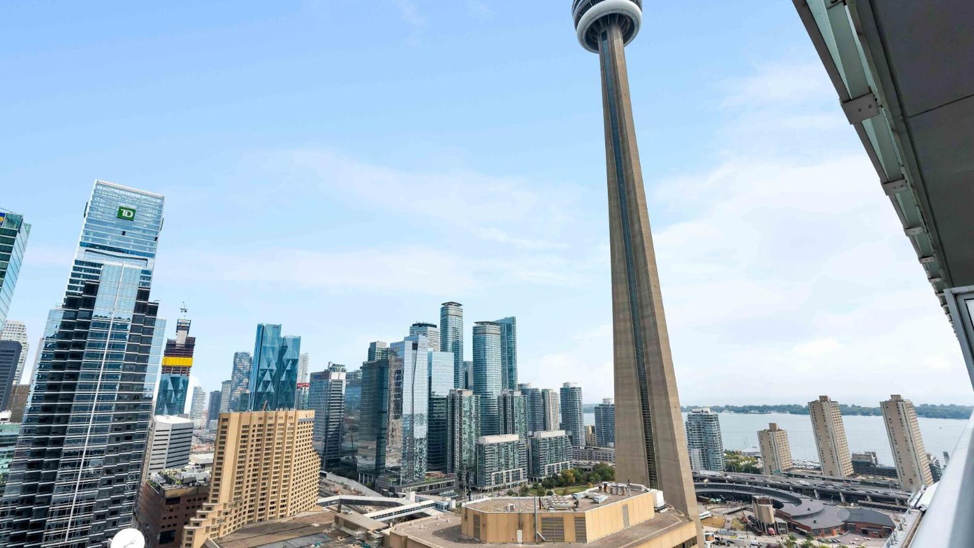 2Bedroom Cn Tower And Water Views - Free Parking - Rooftop Pool Toronto Dış mekan fotoğraf